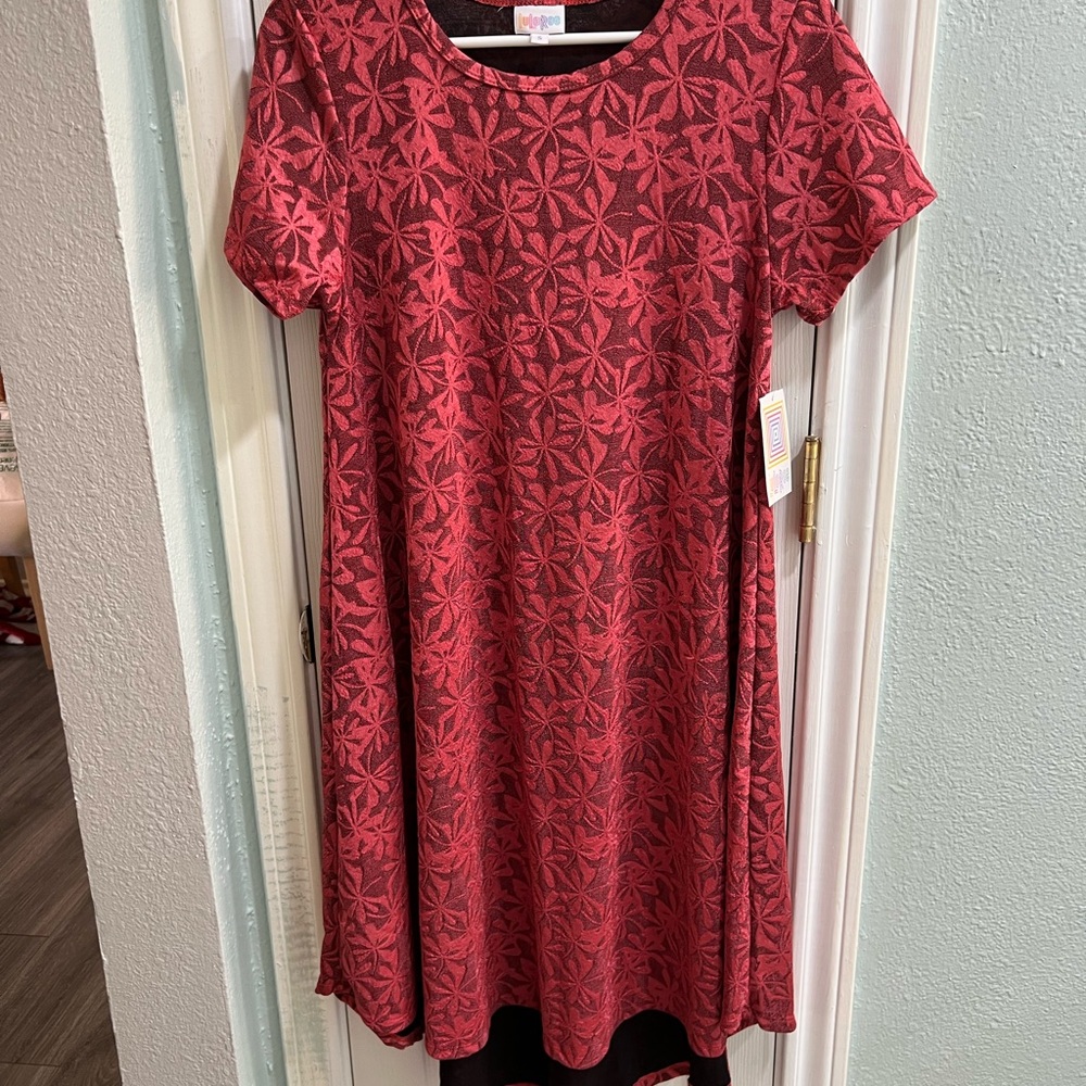 Elegant LuLaRoe Carly Red Floral Dress NWT
